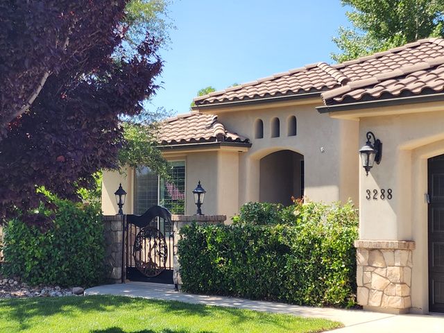 3288 W 2570 S, Hurricane, UT 84737