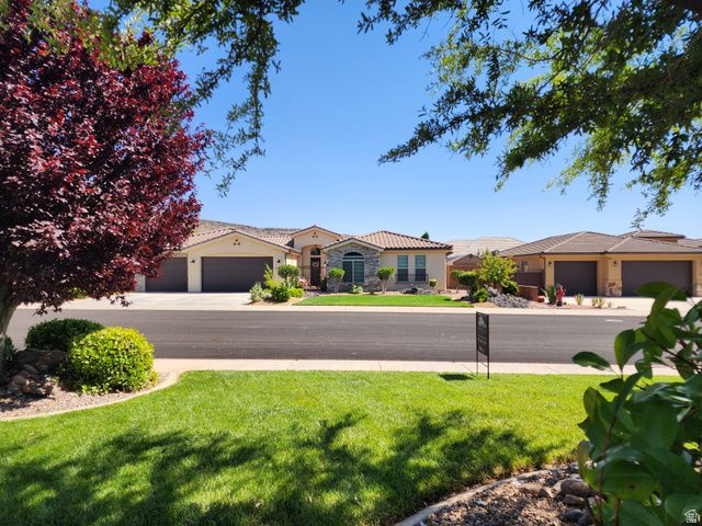 3288 W 2570 S, Hurricane, UT 84737