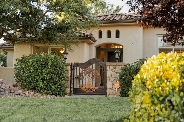 3288 W 2570 S, Hurricane, UT 84737