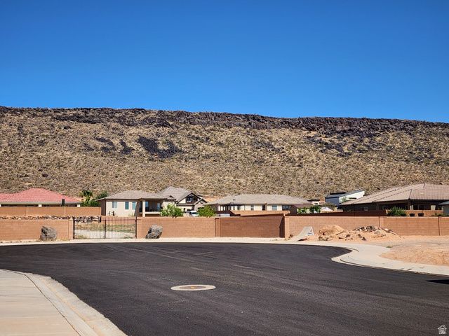 3288 W 2570 S, Hurricane, UT 84737