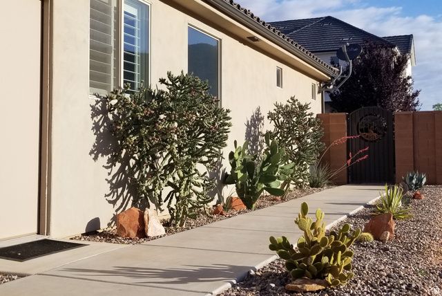 3288 W 2570 S, Hurricane, UT 84737