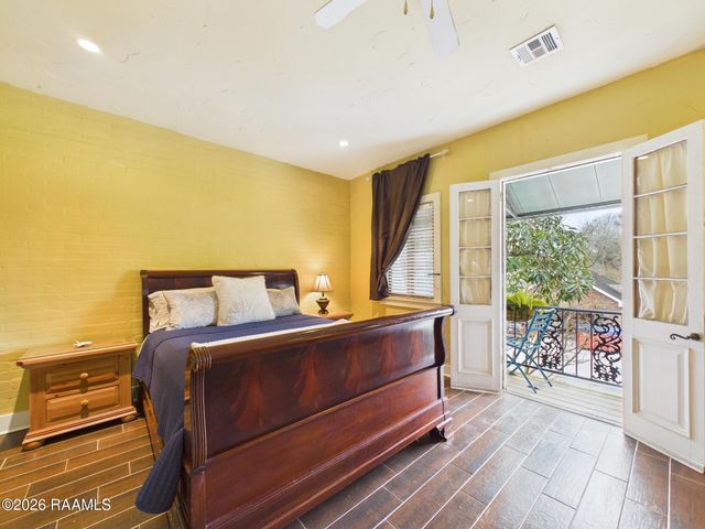 13 Shadows Drive, Lafayette, LA 70508