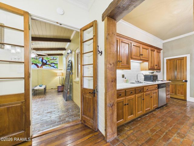 13 Shadows Drive, Lafayette, LA 70508