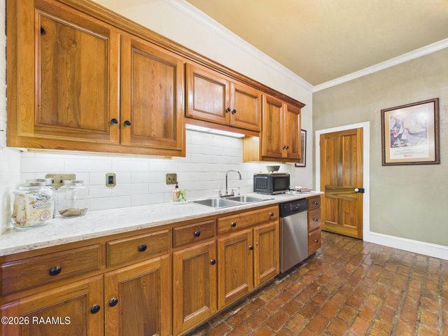 13 Shadows Drive, Lafayette, LA 70508