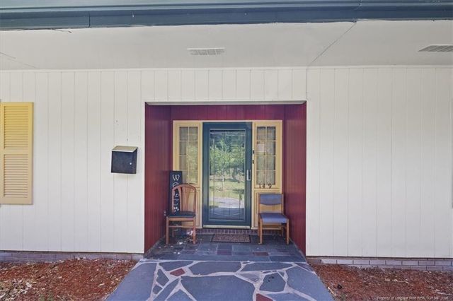 1946 Forest Hills Drive, Fayetteville, NC 28303