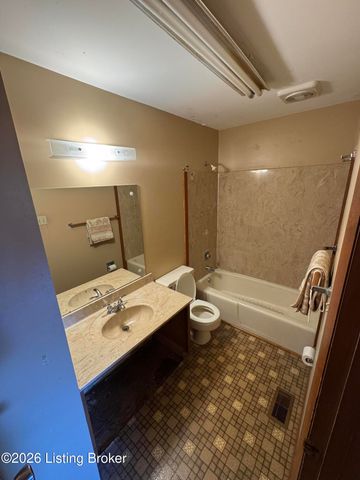 7906 Edsel Ln, Louisville, KY 40291