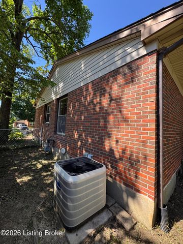 7906 Edsel Ln, Louisville, KY 40291