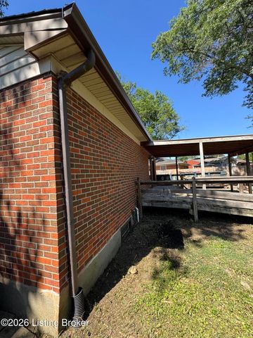 7906 Edsel Ln, Louisville, KY 40291