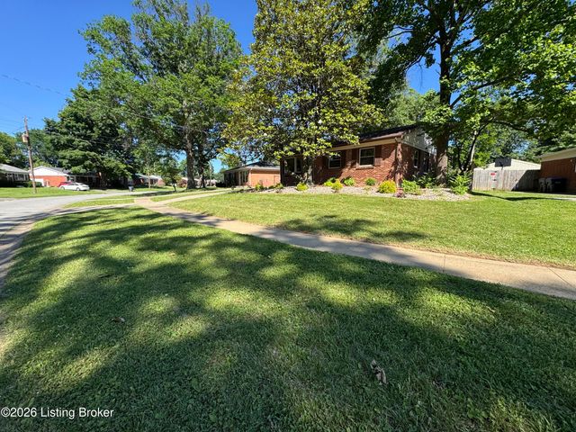 7906 Edsel Ln, Louisville, KY 40291