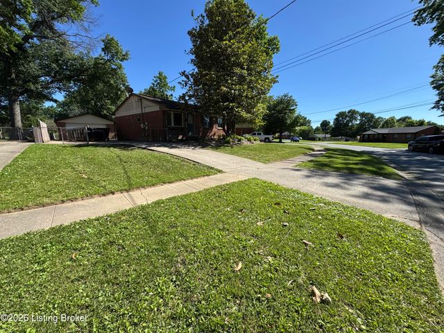 7906 Edsel Ln, Louisville, KY 40291