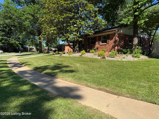 7906 Edsel Ln, Louisville, KY 40291
