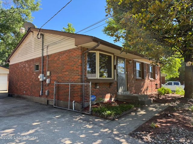 7906 Edsel Ln, Louisville, KY 40291