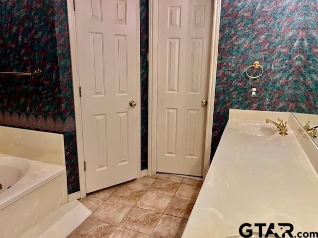 237 LAKESIDE PLACE, Mineola, TX 75773