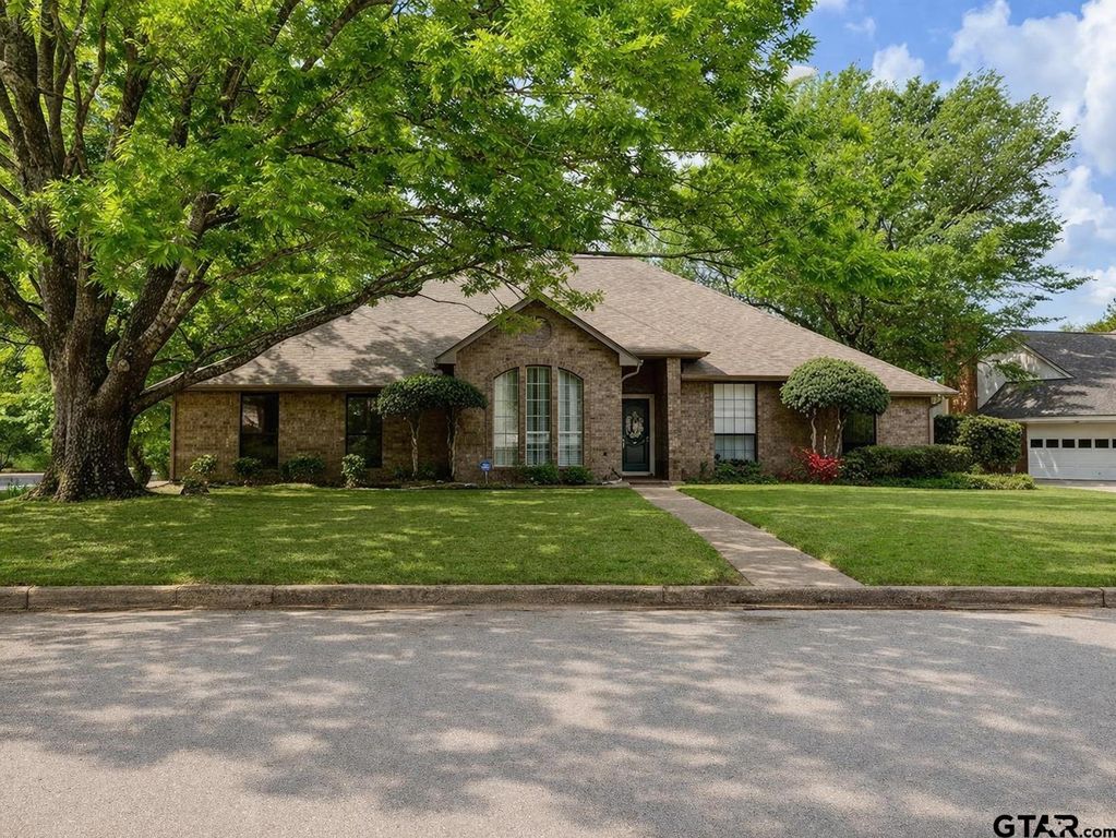 237 LAKESIDE PLACE, Mineola, TX 75773