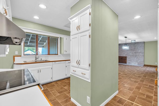 213 Bryan Street, Houston, MO 65483