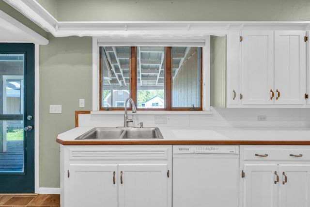 213 Bryan Street, Houston, MO 65483