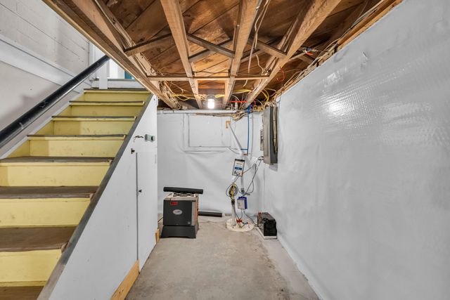 213 Bryan Street, Houston, MO 65483