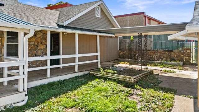 213 Bryan Street, Houston, MO 65483