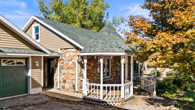 213 Bryan Street, Houston, MO 65483