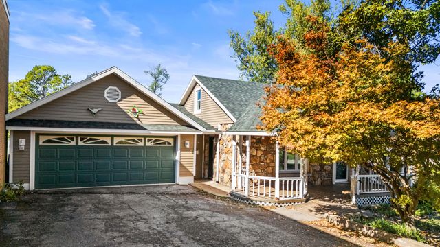 213 Bryan Street, Houston, MO 65483