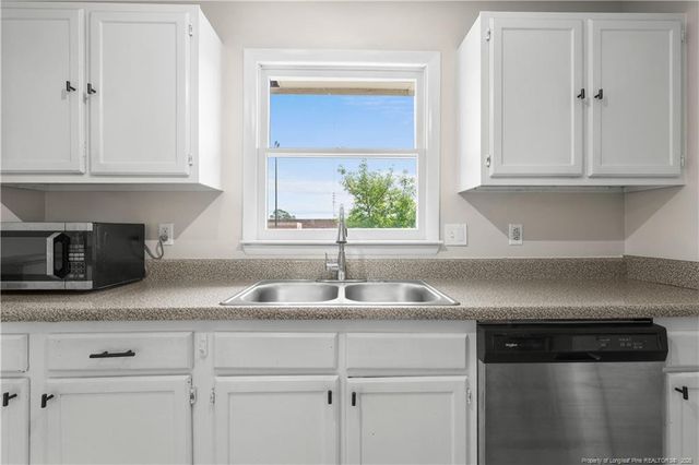 533 Offing Drive, Fayetteville, NC 28314