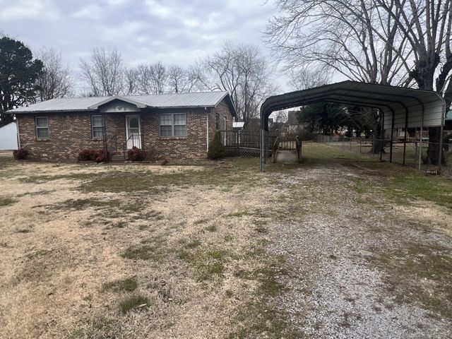 220 Apache Cir, Pulaski, TN 38478