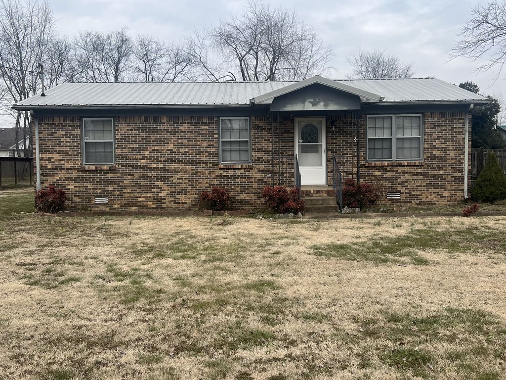 220 Apache Cir, Pulaski, TN 38478