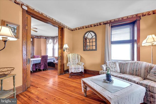 146 E MAIN ST, Adamstown, PA 19501