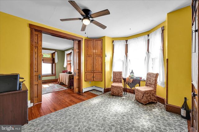 146 E MAIN ST, Adamstown, PA 19501