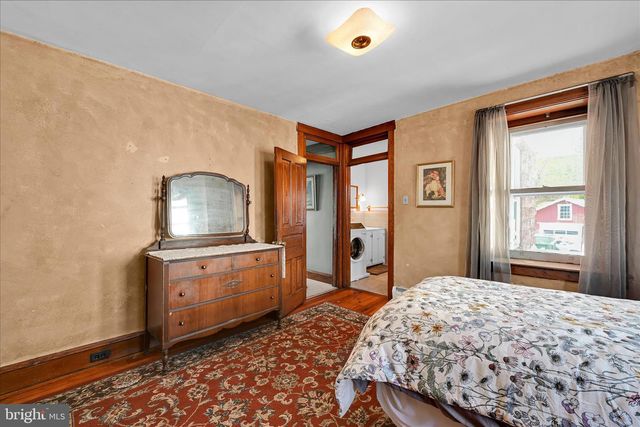 146 E MAIN ST, Adamstown, PA 19501