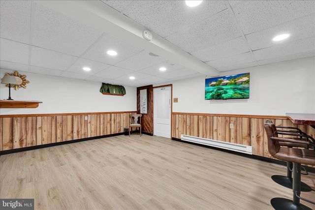 146 E MAIN ST, Adamstown, PA 19501