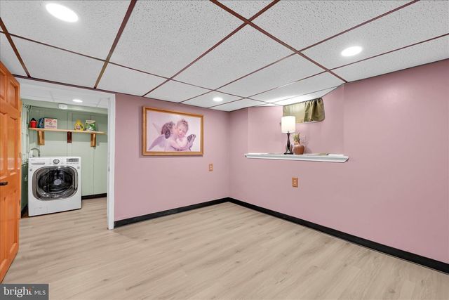 146 E MAIN ST, Adamstown, PA 19501