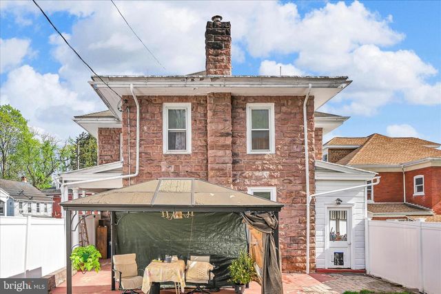 146 E MAIN ST, Adamstown, PA 19501