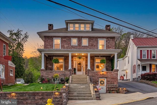 146 E MAIN ST, Adamstown, PA 19501
