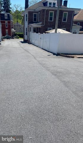 146 E MAIN ST, Adamstown, PA 19501