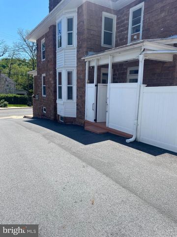 146 E MAIN ST, Adamstown, PA 19501