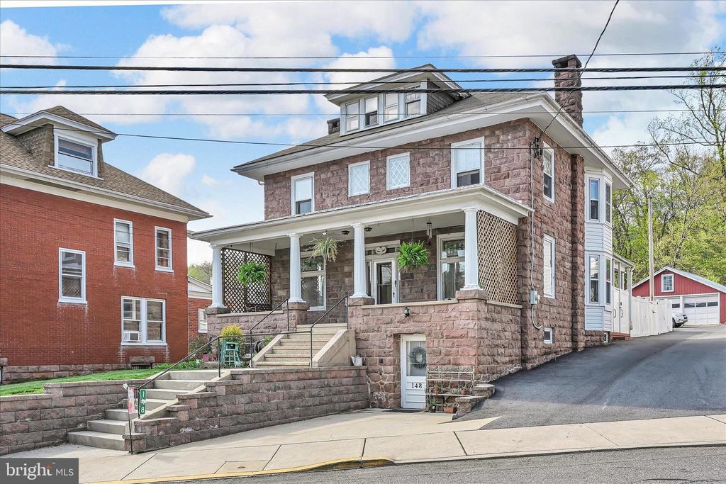 146 E MAIN ST, Adamstown, PA 19501