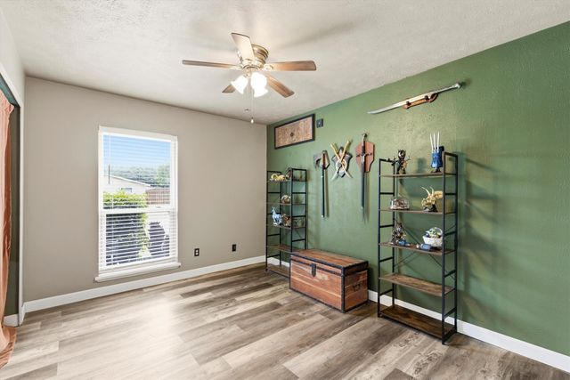 5044 Shannon Drive, The Colony, TX 75056