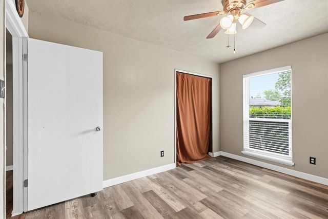 5044 Shannon Drive, The Colony, TX 75056