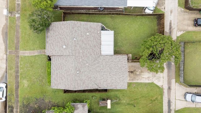 5044 Shannon Drive, The Colony, TX 75056