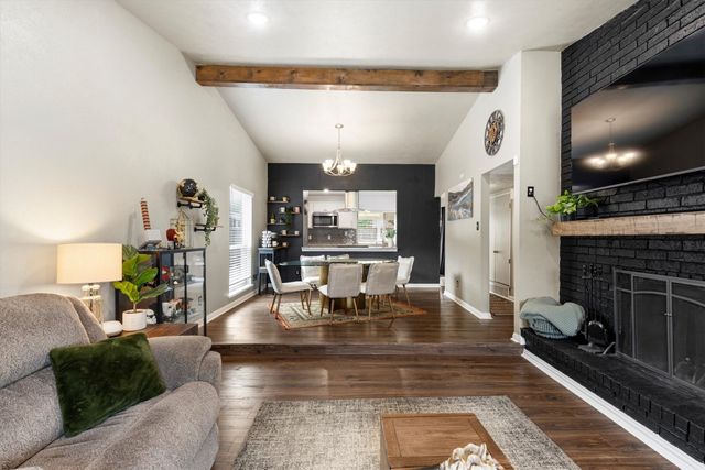 5044 Shannon Drive, The Colony, TX 75056