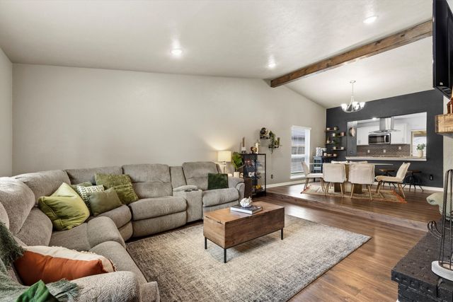 5044 Shannon Drive, The Colony, TX 75056