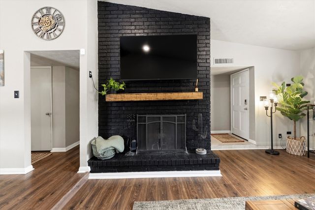 5044 Shannon Drive, The Colony, TX 75056