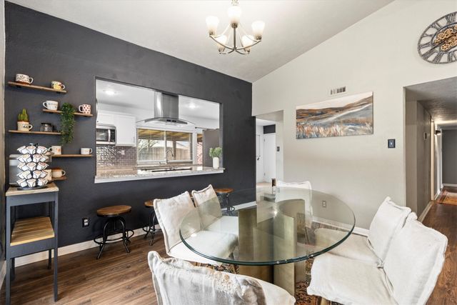 5044 Shannon Drive, The Colony, TX 75056