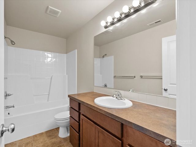 24036 SE 262nd Place, Maple Valley, WA 98038