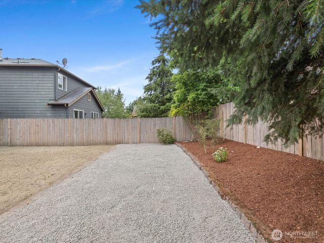 24036 SE 262nd Place, Maple Valley, WA 98038