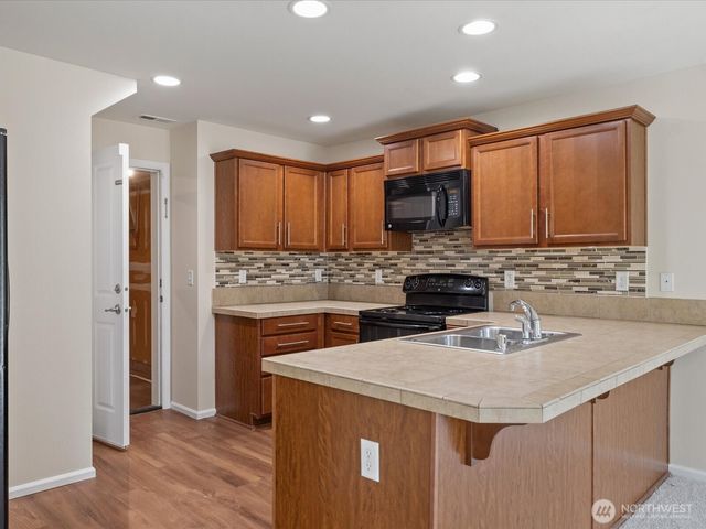 24036 SE 262nd Place, Maple Valley, WA 98038