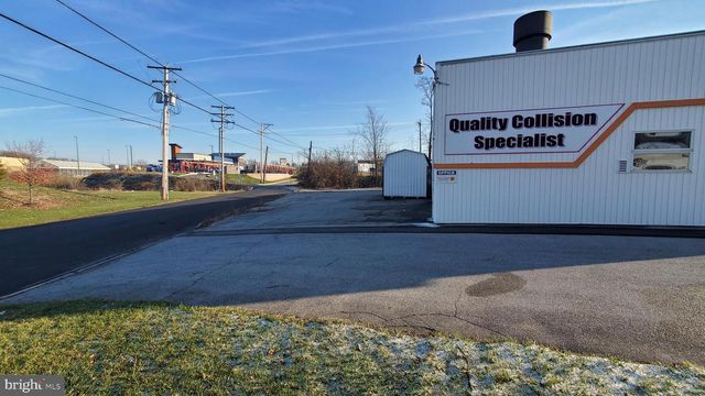 1475 CARLISLE RD, York, PA 17408