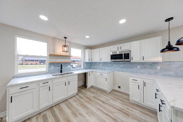 1 S Meridian Street, Greenwood, IN 46143