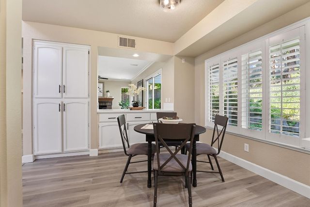 2318 Heron Ct, Rocklin, CA 95765